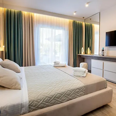 Отель The Mini Принос